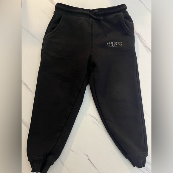 3 pair of Zara’s toddler sweats - Picture 2 of 9